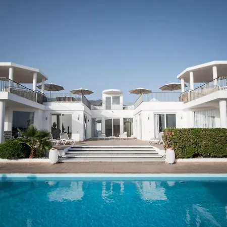 Boutique Experience * أذيخي