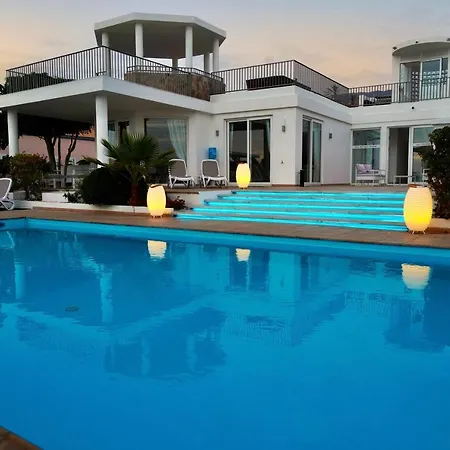 Boutique Experience Costa Adeje (Tenerife)