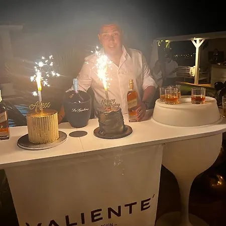 Boutique Experience * أذيخي