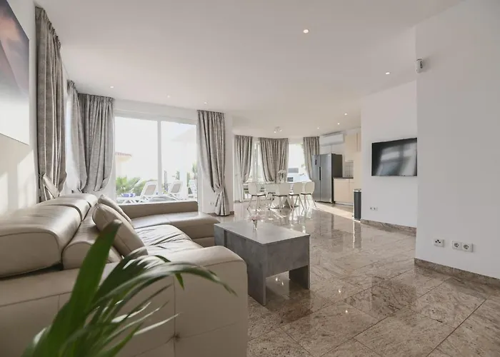 Boutique Experience Costa Adeje (Tenerife)